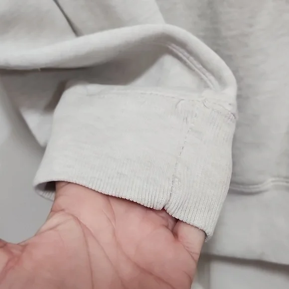 American Eagle Outfitters Pullover - Picture 4 of 7